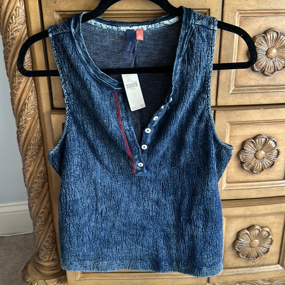 Nwt Anthropologie button up denim blue with red trim tank
